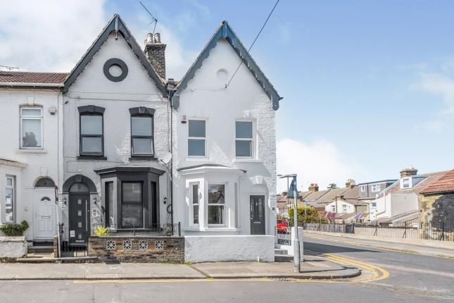 Longley Road, Rochester, Kent, Uk ME1  