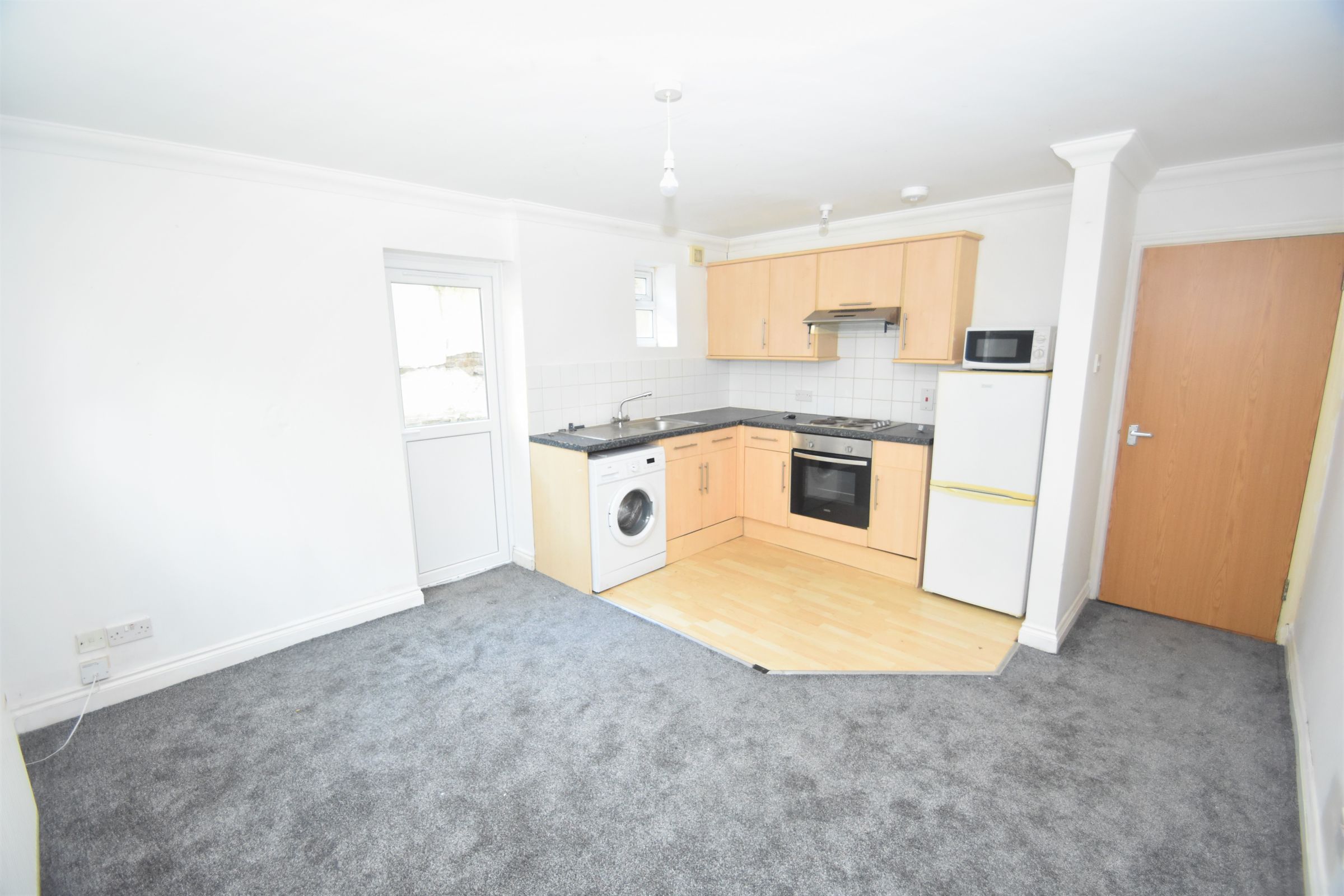 1 bed flat for sale in Alhambra Road, Southsea PO4 Zoopla