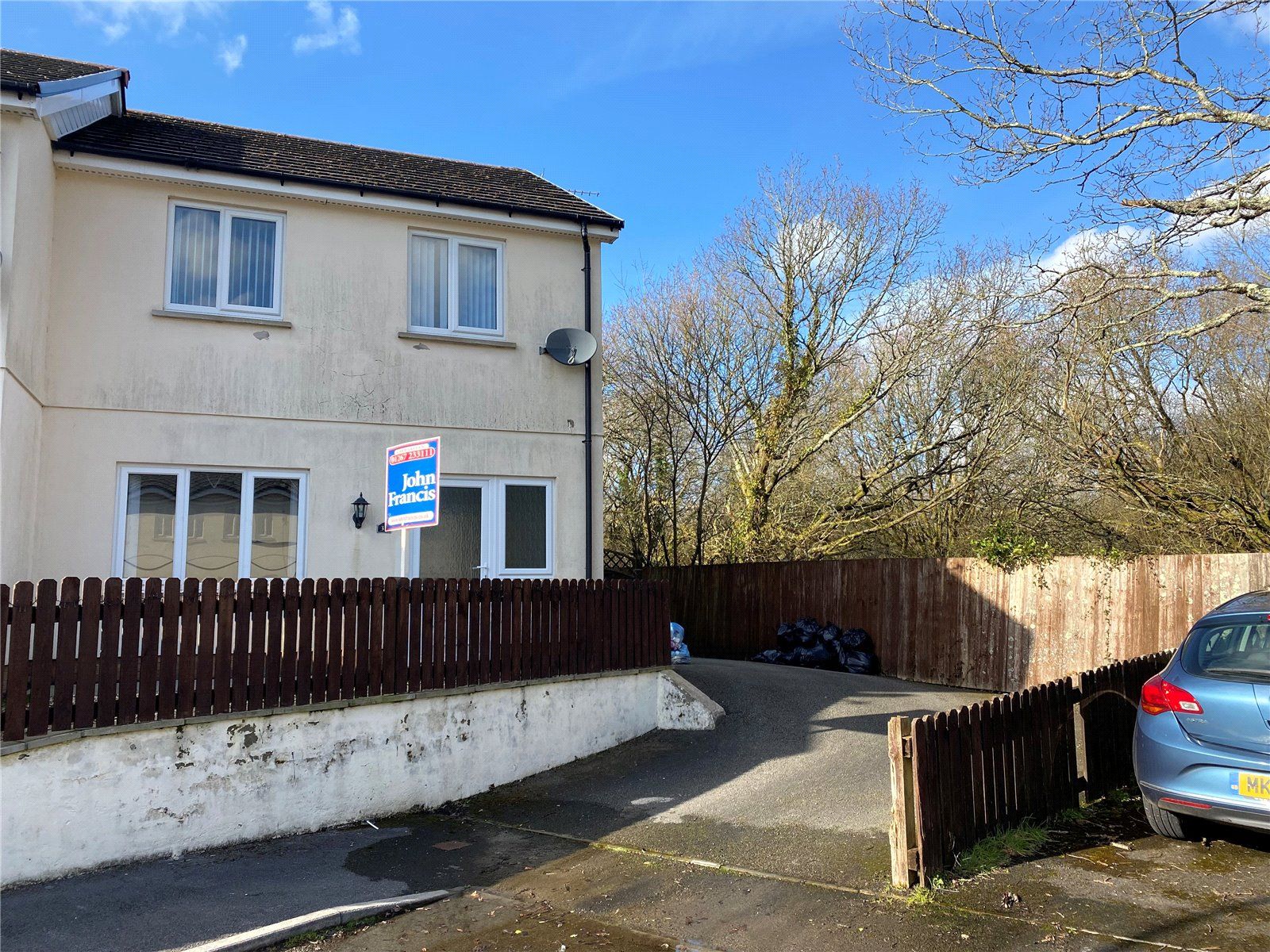 3 bed end terrace house for sale in Ffynnon Y Waun, Ponthenry, Llanelli