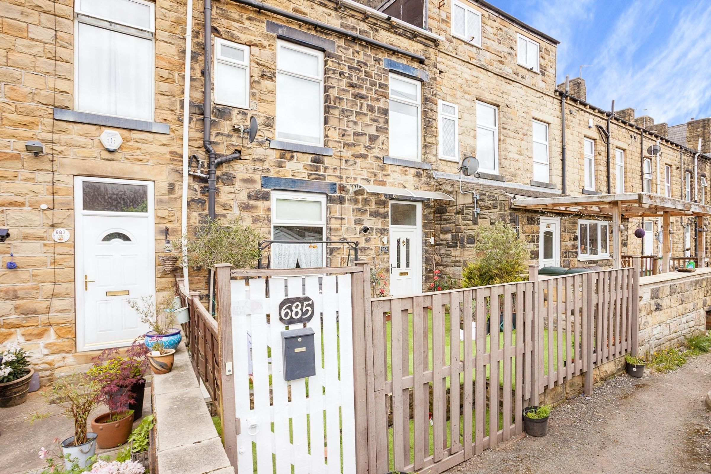 3 bed terraced house for sale in Bradford Road, Batley, West Yorkshire WF17 Zoopla