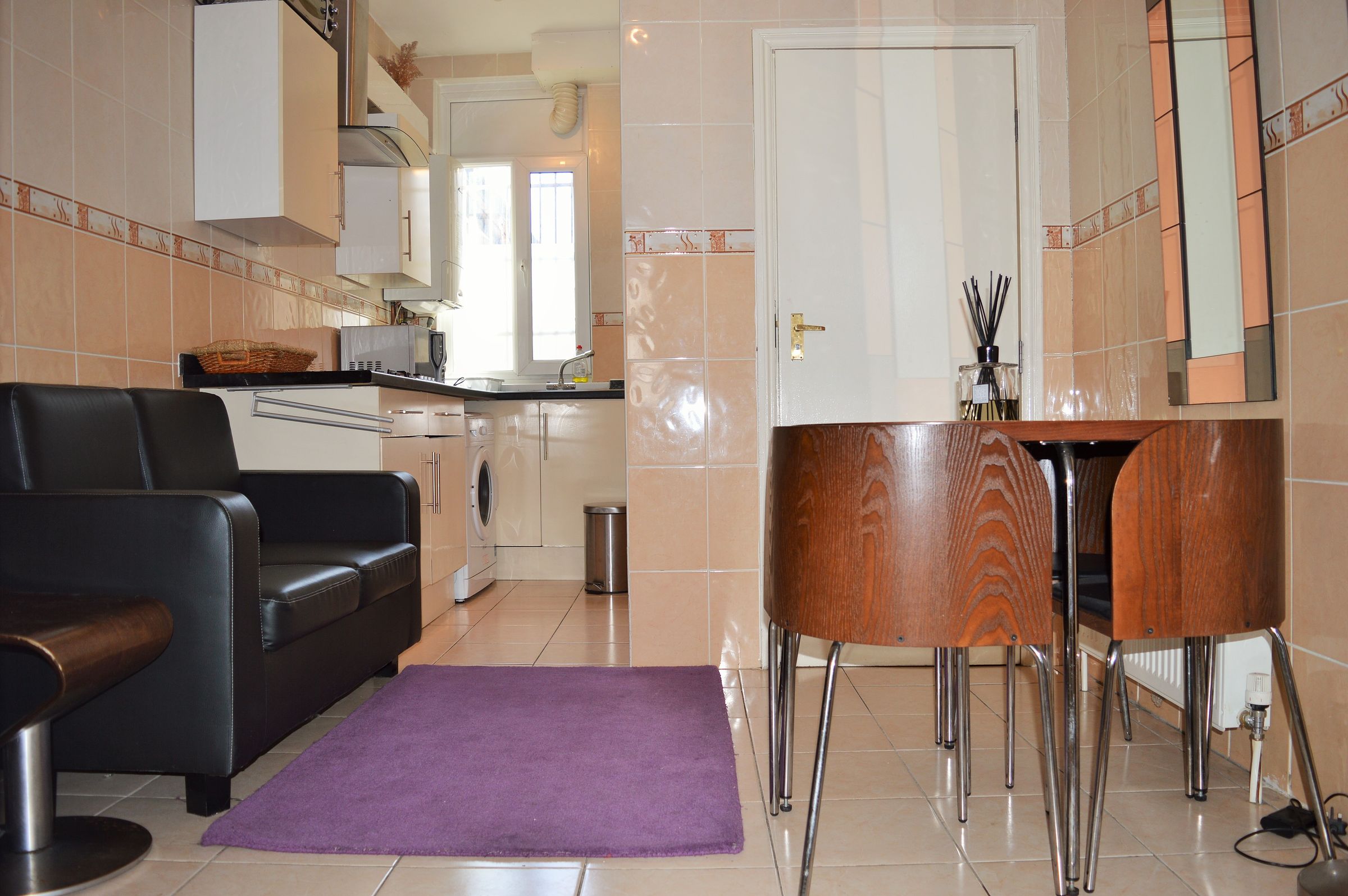 2 bed flat to rent in Mile End Road, Stepney, Mile End, London E1 Zoopla