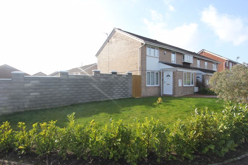 3 bed semidetached house for sale in Monmouth Way, Boverton, Llantwit