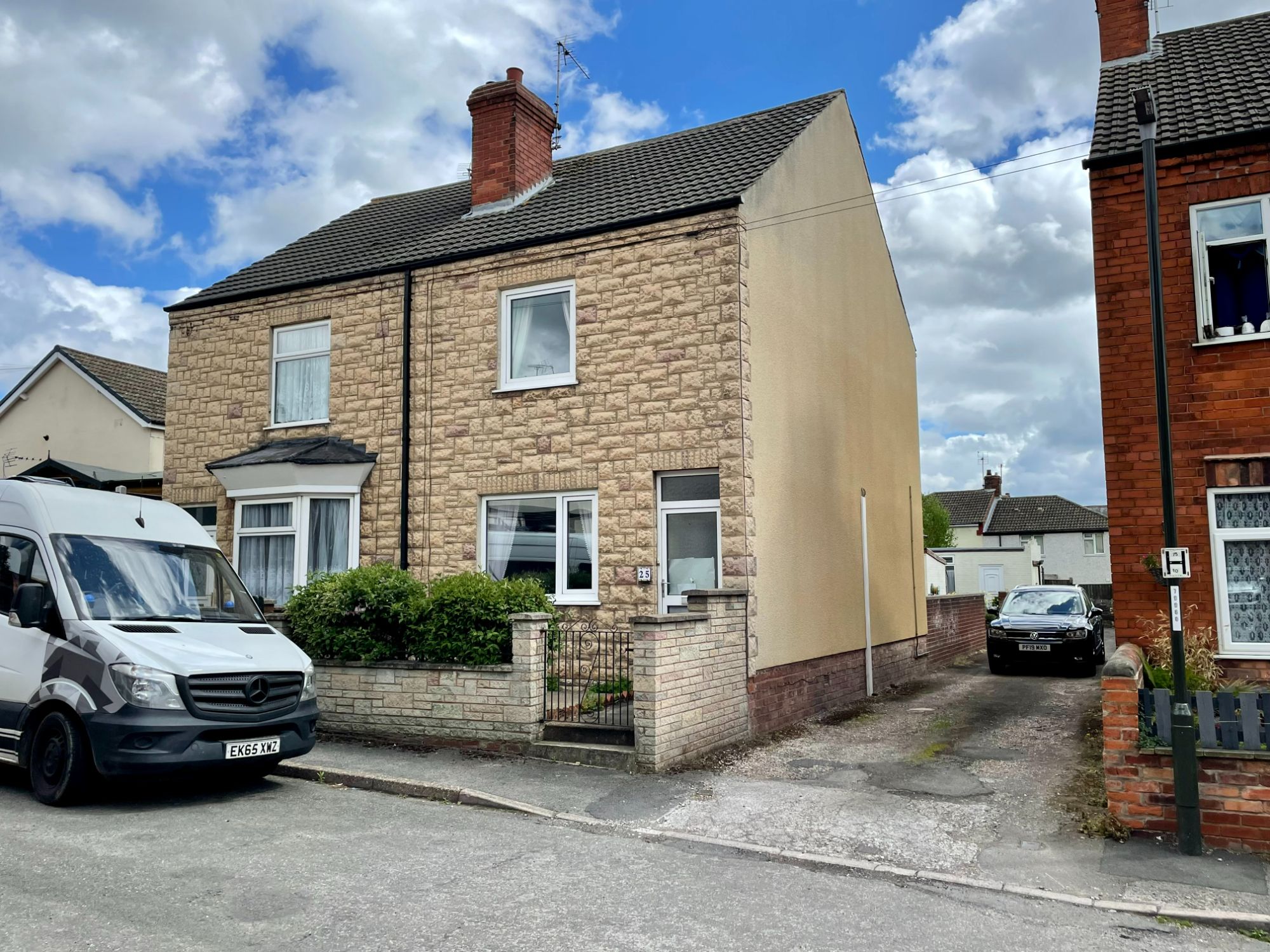 3 bed semidetached house for sale in Coronation Street, Whitwell