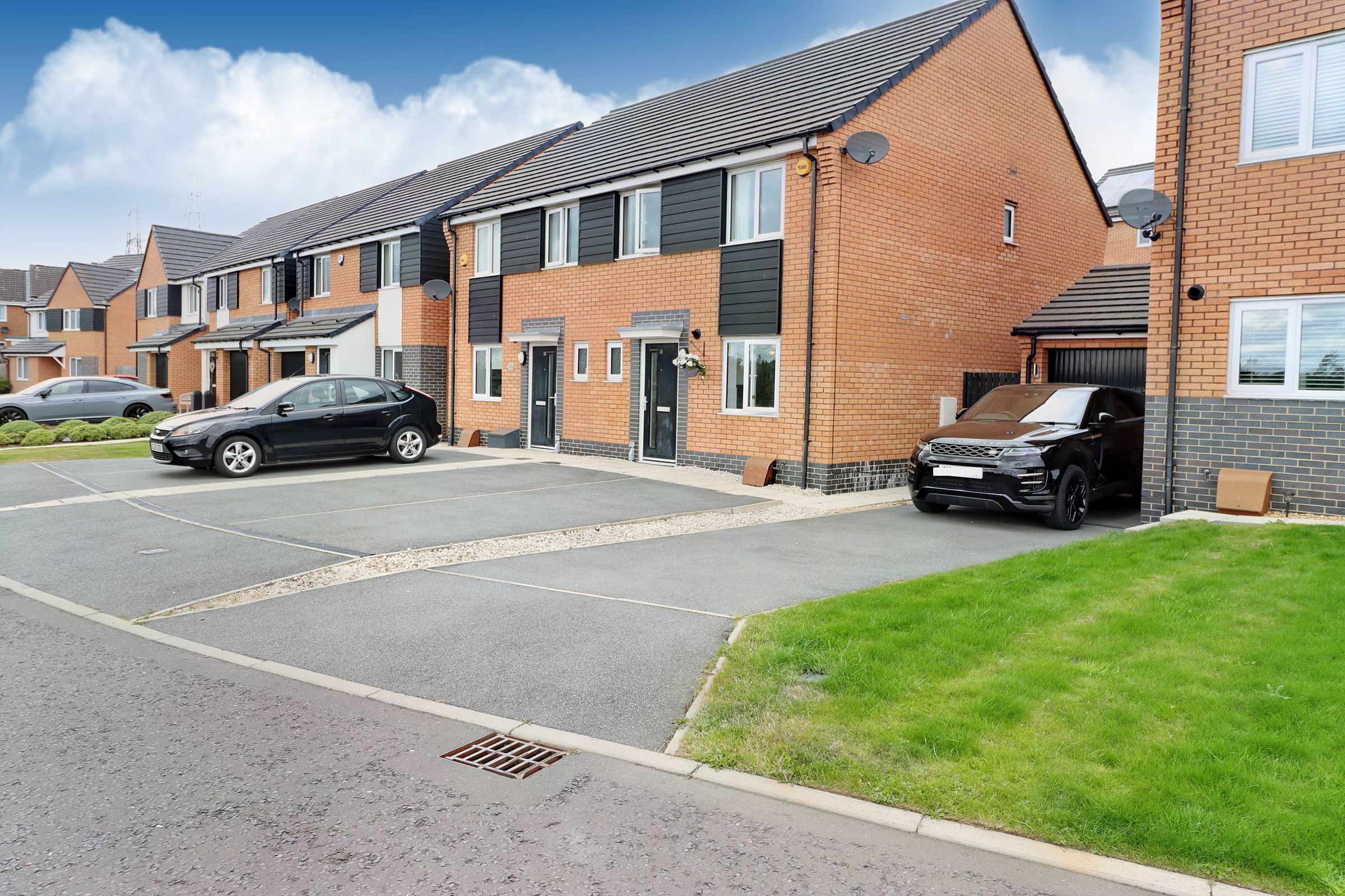 3 bed semidetached house for sale in Lamedon Mill Court, Lemington