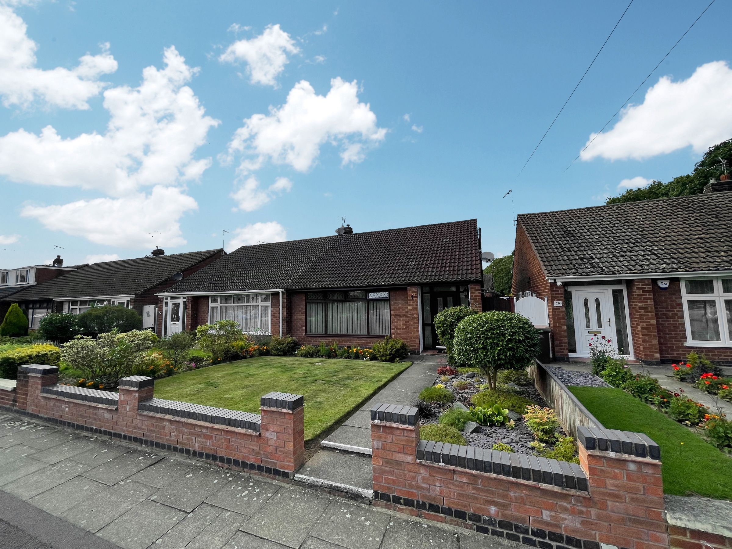 Shelfield Close, Coventry CV5  