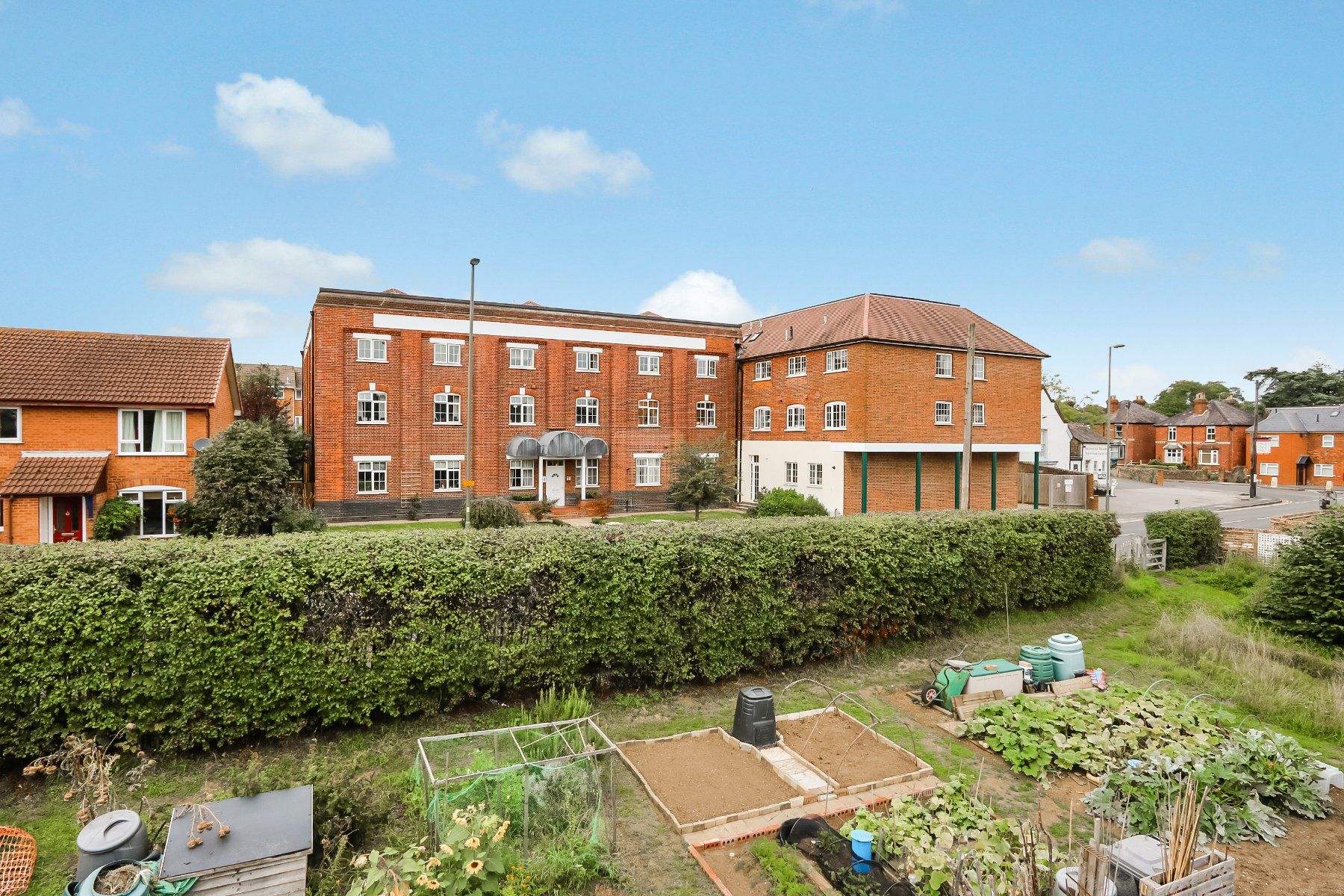 2 bed flat for sale in 51 Meadrow, Godalming, Surrey GU7 Zoopla