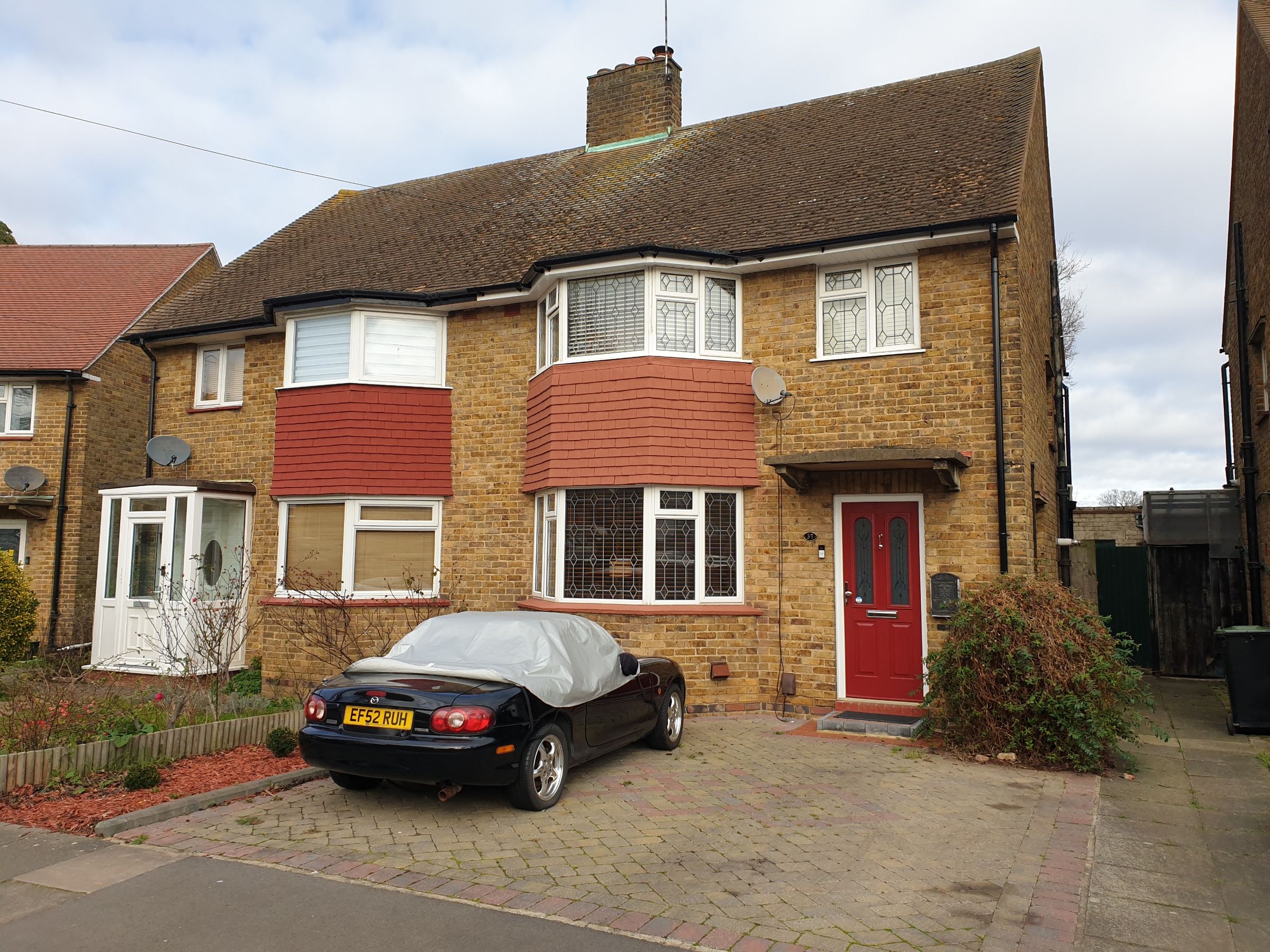 3 bed semidetached house for sale in Sandhurst Crescent, LeighOnSea