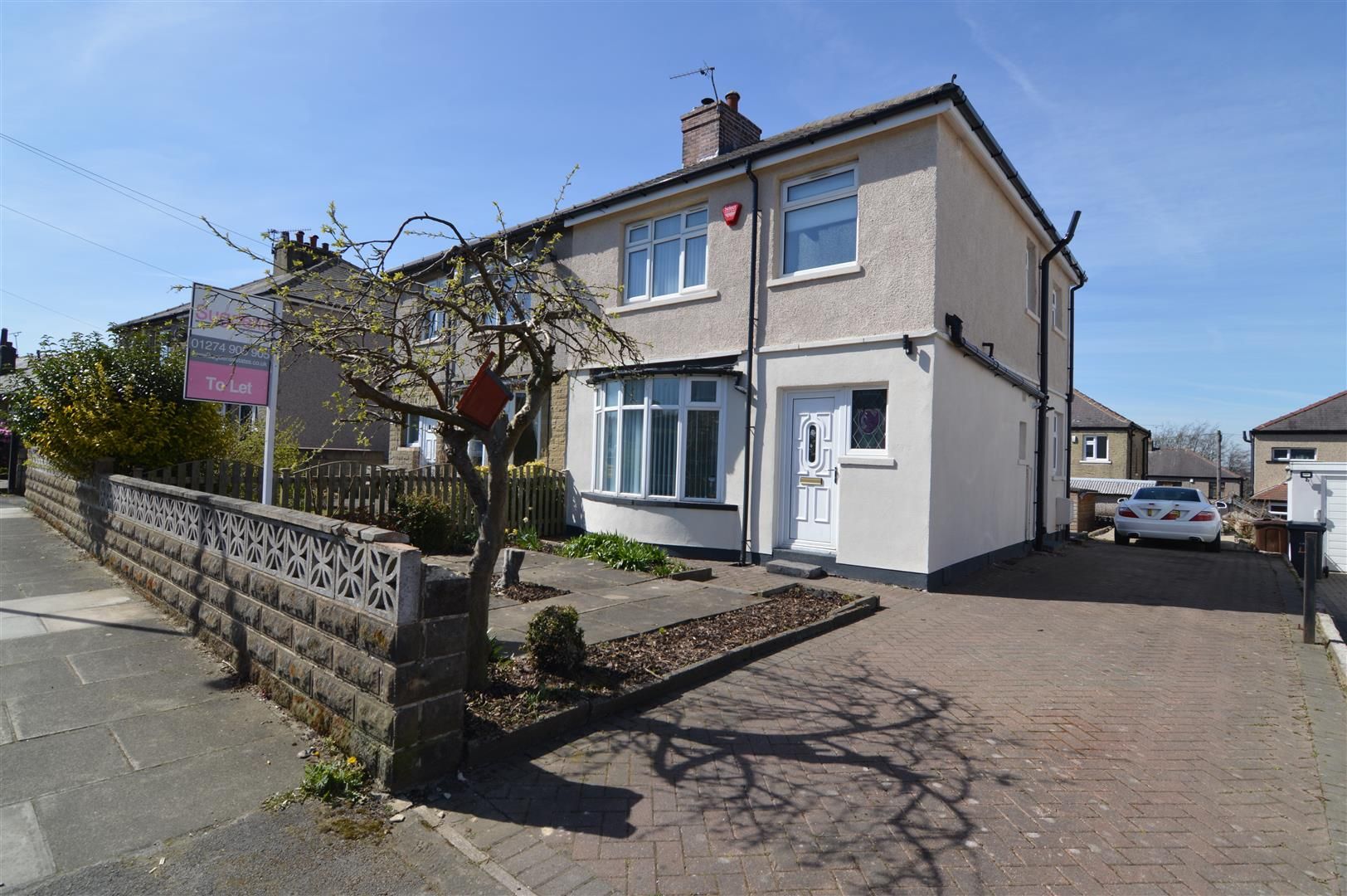 3 bed semidetached house to rent in Lodore Road, Eccleshill, Bradford
