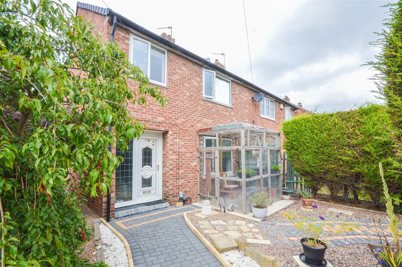 3 bed semidetached house for sale in Queen Elizabeth Drive, Normanton