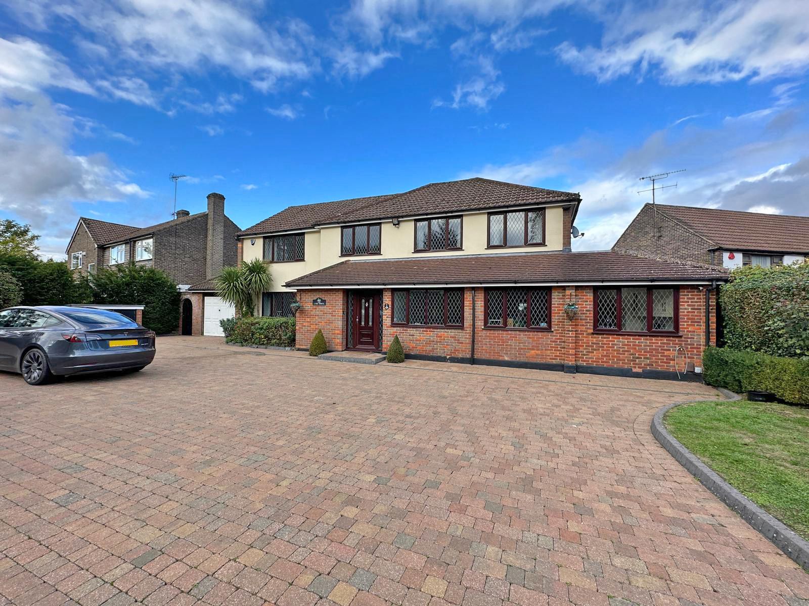 6 bed detached house for sale in Links Drive, Elstree, Borehamwood WD6