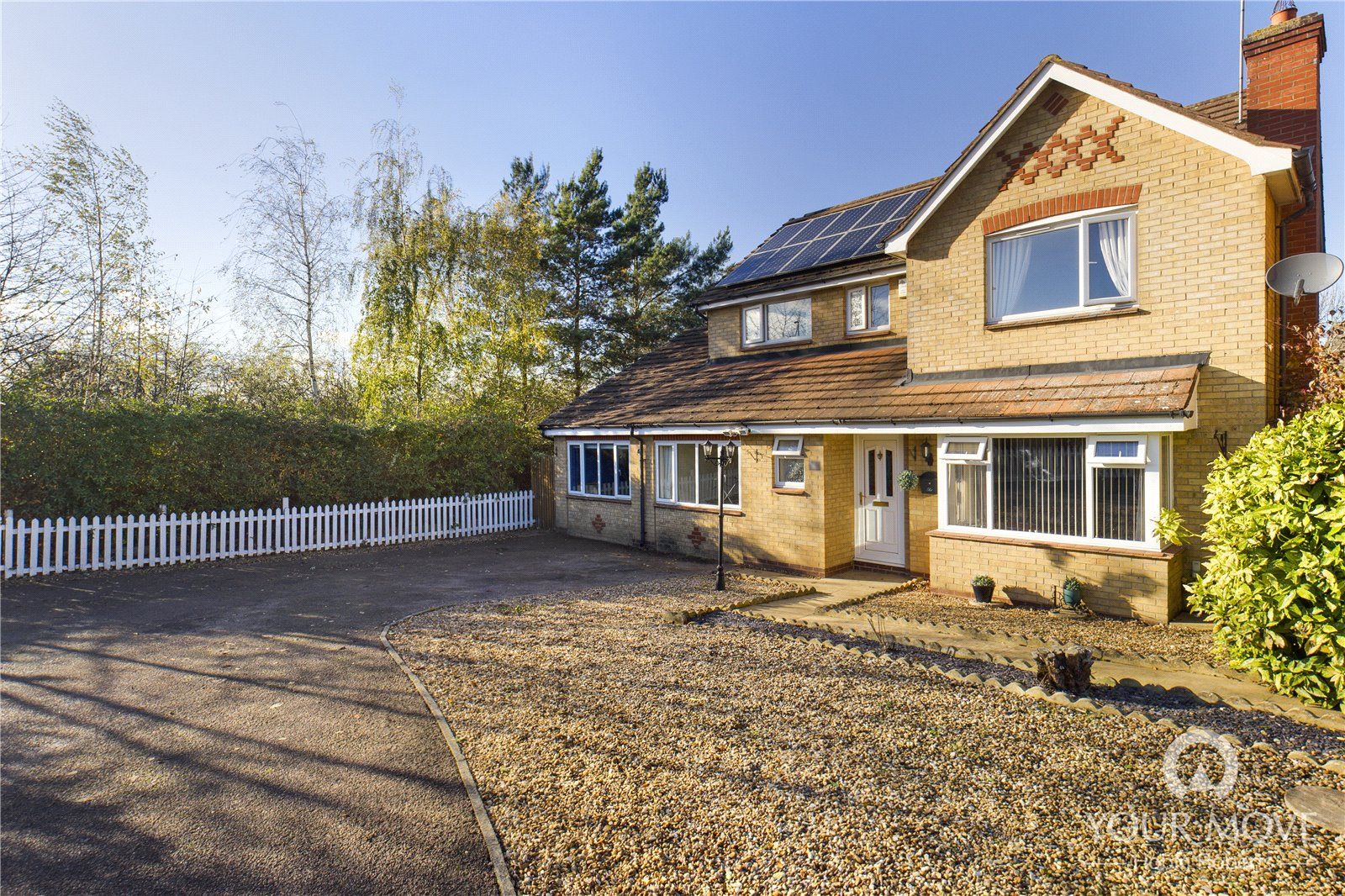 4 bed detached house for sale in Burford Way, Wellingborough