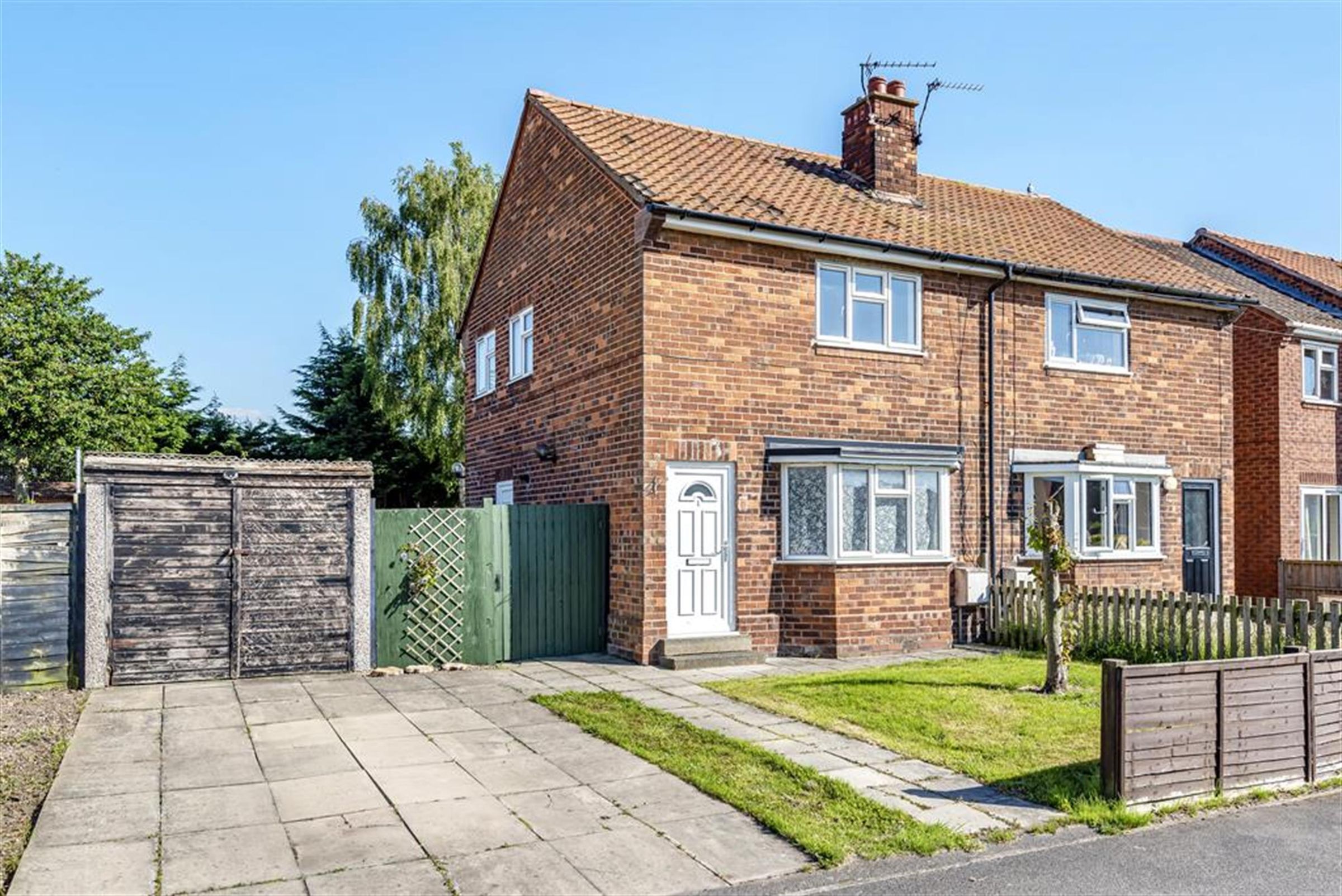 2 bed semidetached house for sale in River View, Barlby, Selby YO8
