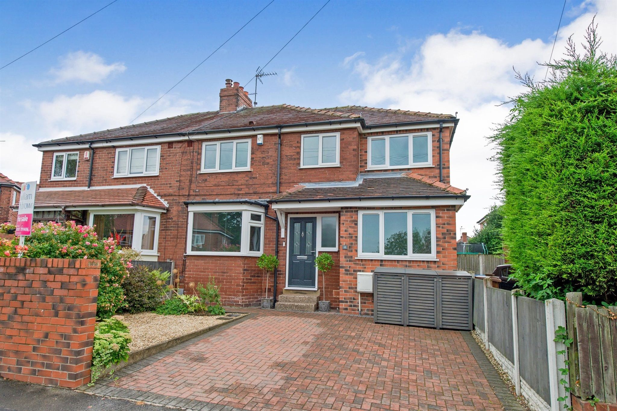 4 bed semidetached house for sale in Hartley Park View, Pontefract WF8