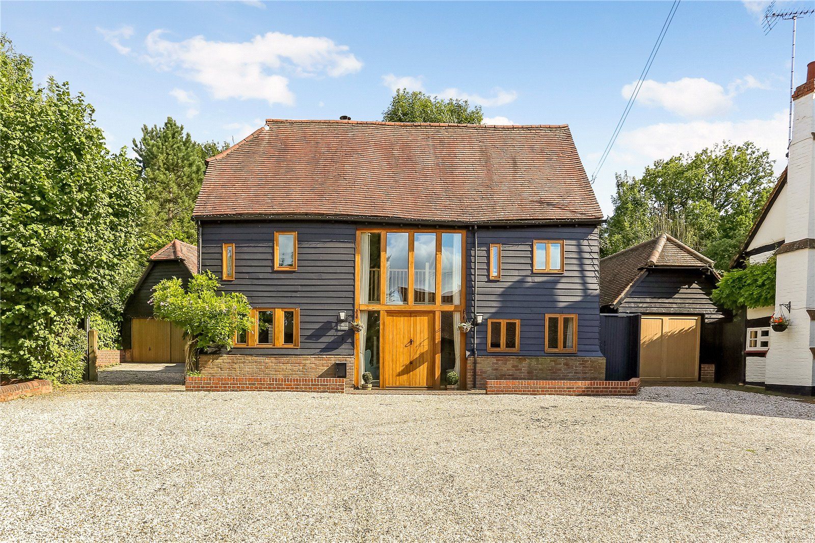 5 bed barn conversion for sale in Blagrove Lane, Wokingham, Berkshire