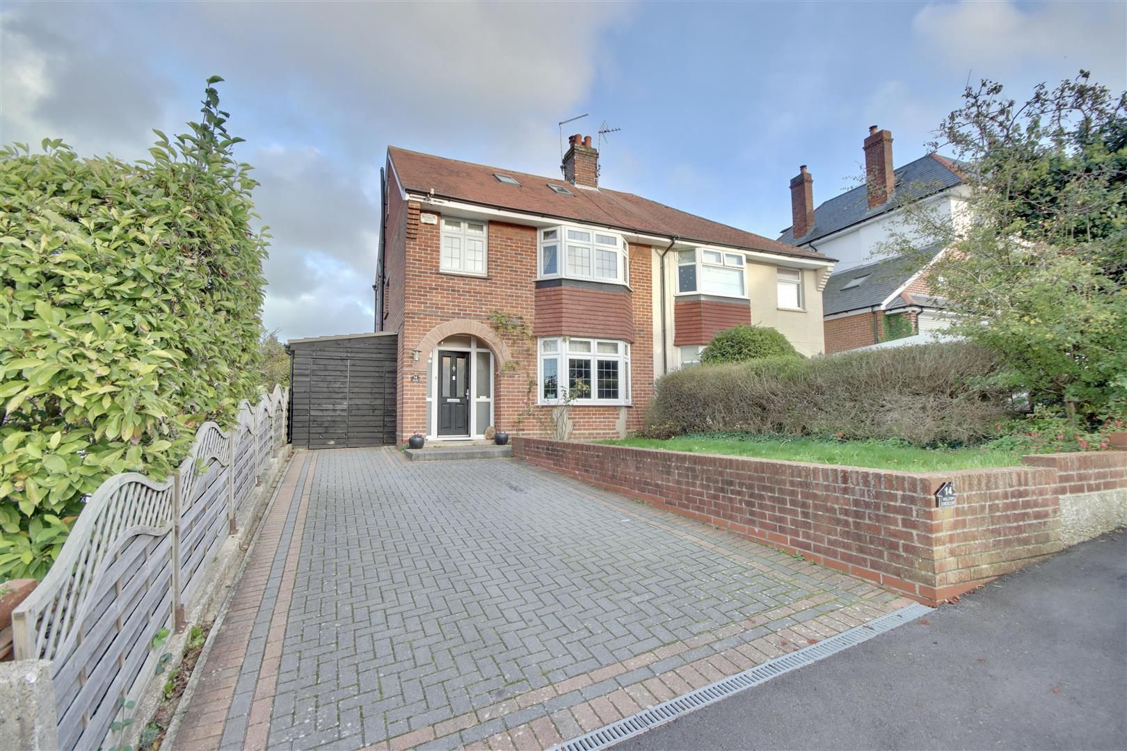 4 bed semidetached house for sale in Hilltop Crescent, Portsmouth PO6