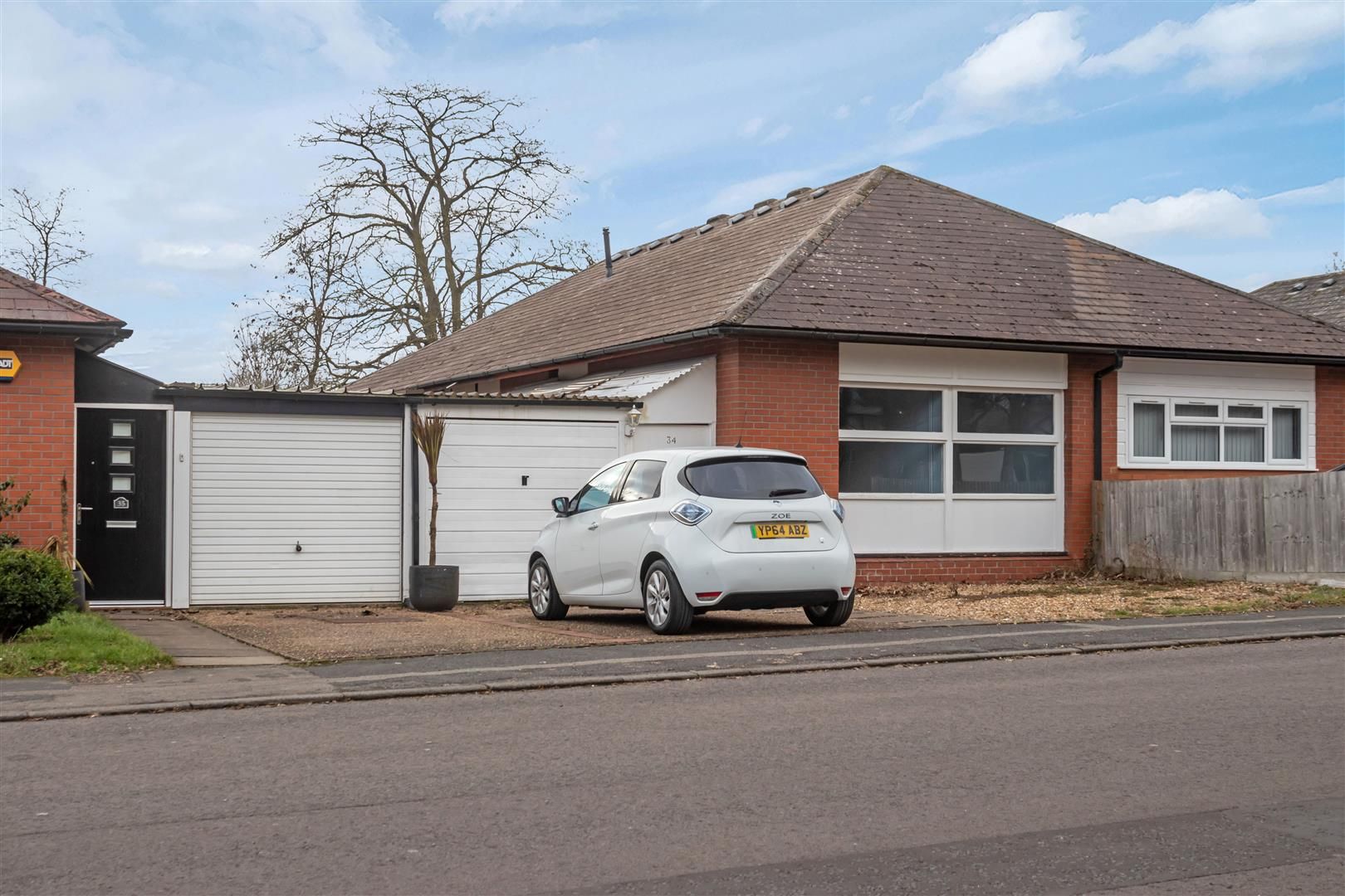 1 bed semidetached bungalow for sale in Medale Road, Beanhill, Milton