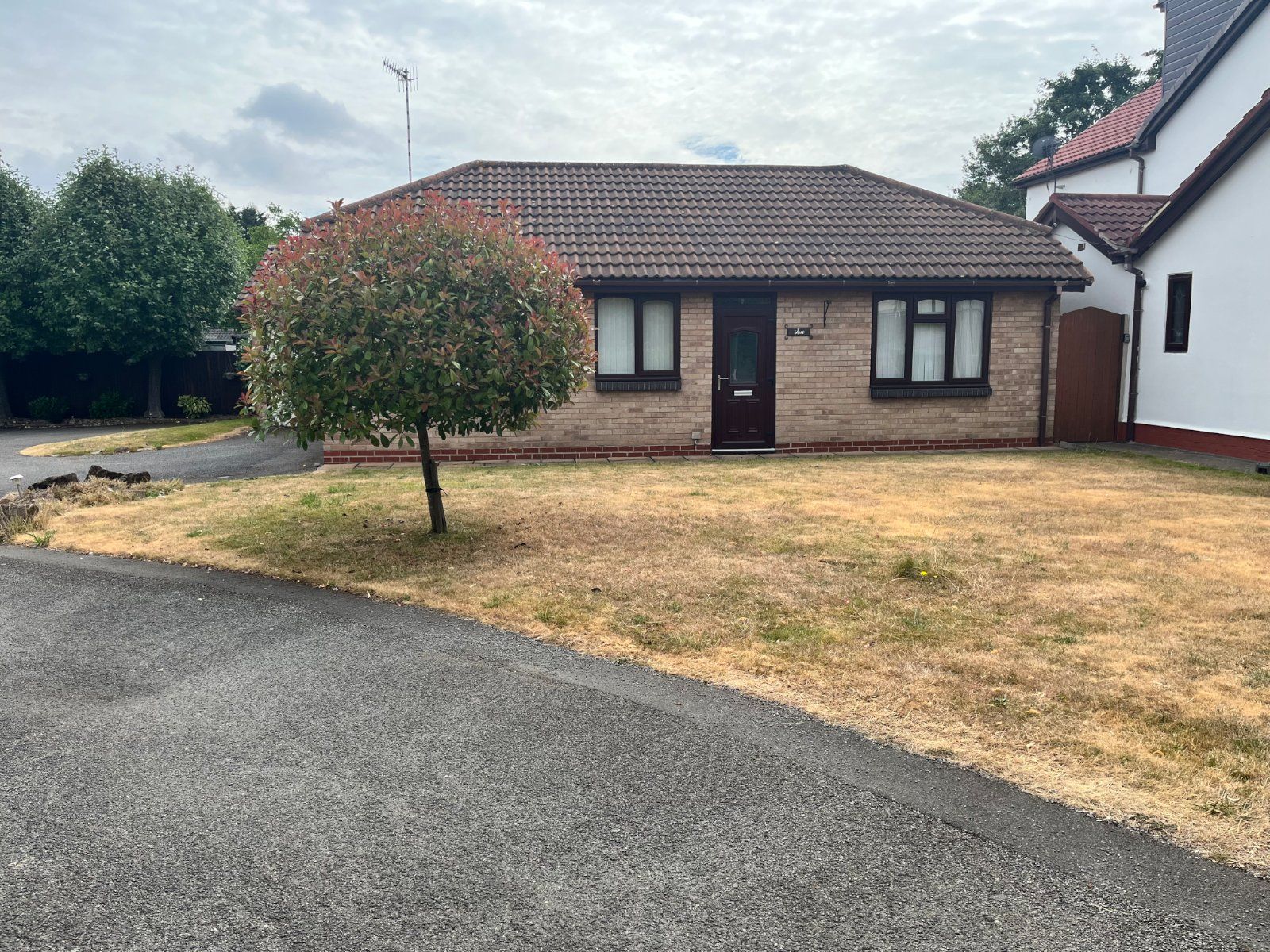 2 bed bungalow for sale in Grace Drive, Aspley, Nottingham NG8 Zoopla