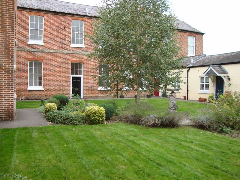1 bed flat for sale in The Cloisters, Junction Road, Andover SP10 Zoopla