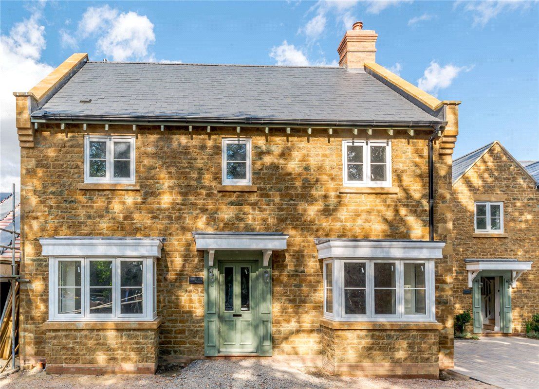 New home, 5 bed detached house for sale in Roebuck Court, Southam Road