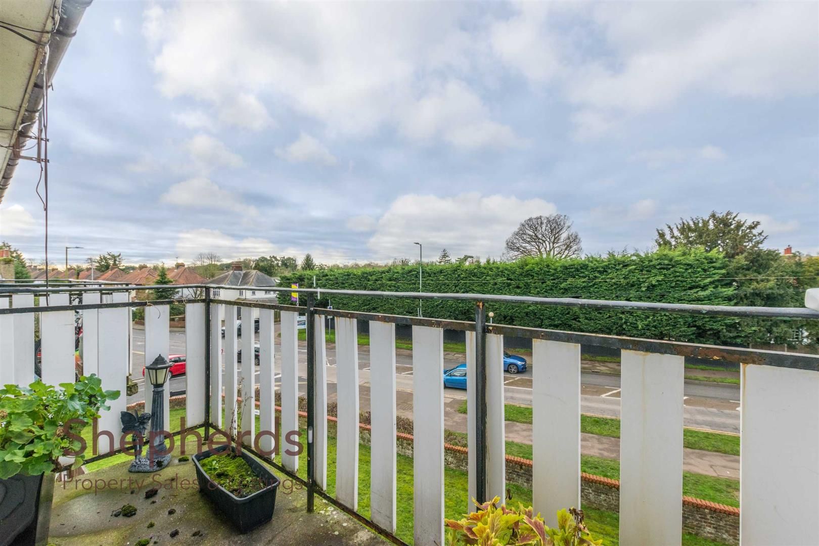 2 bed flat to rent in Hadleigh Court, High Road, Broxbourne EN10 Zoopla