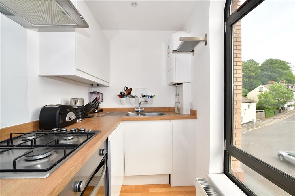 1 bed flat for sale in Whyteleafe Hill, Whyteleafe, Surrey CR3 Zoopla