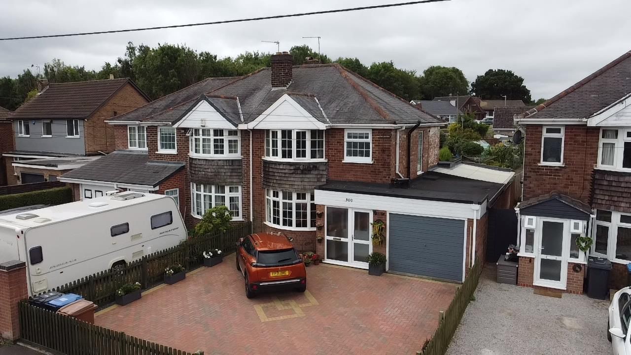 3 bed semidetached house for sale in Leicester Road, Markfield