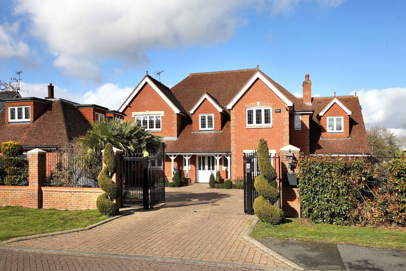 Stoneyfield, Gerrards Cross SL9  