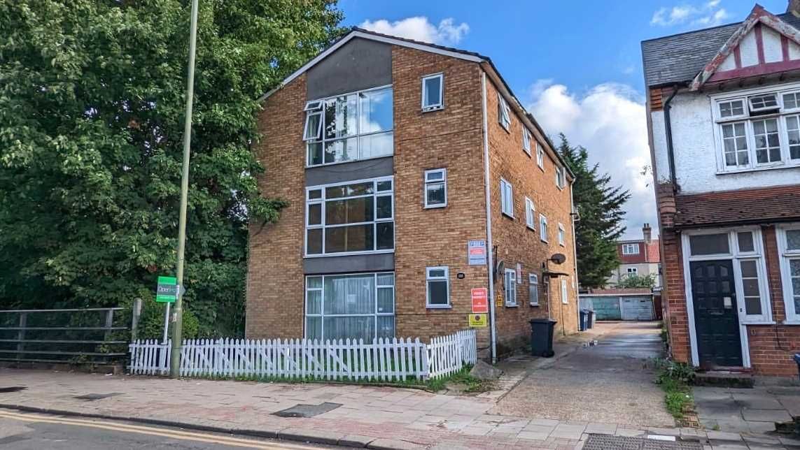 1 bed flat for sale in Amber Court, Colindale Avenue, Colindale NW9