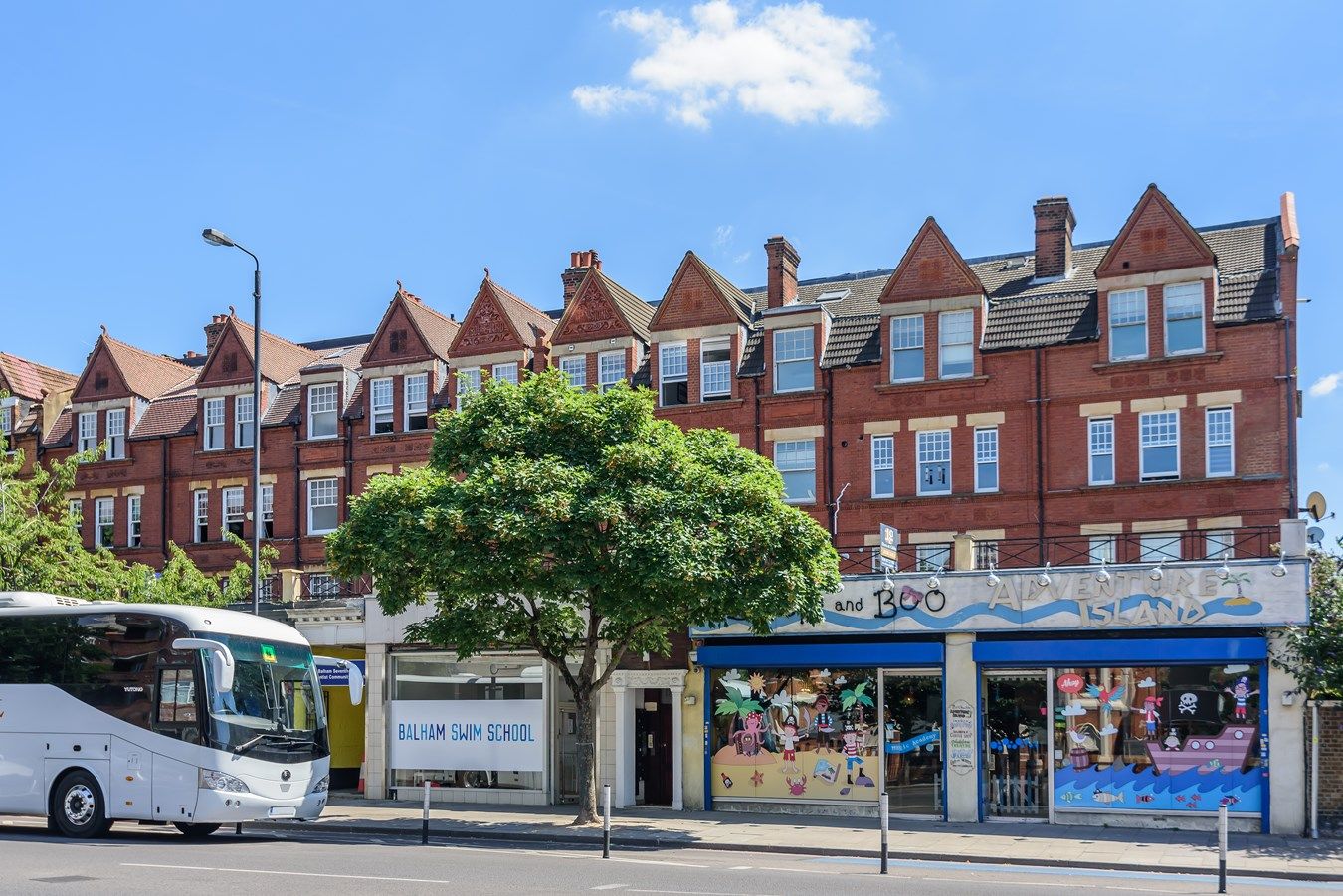 1 bed flat for sale in Balham High Road, Balham SW17 Zoopla