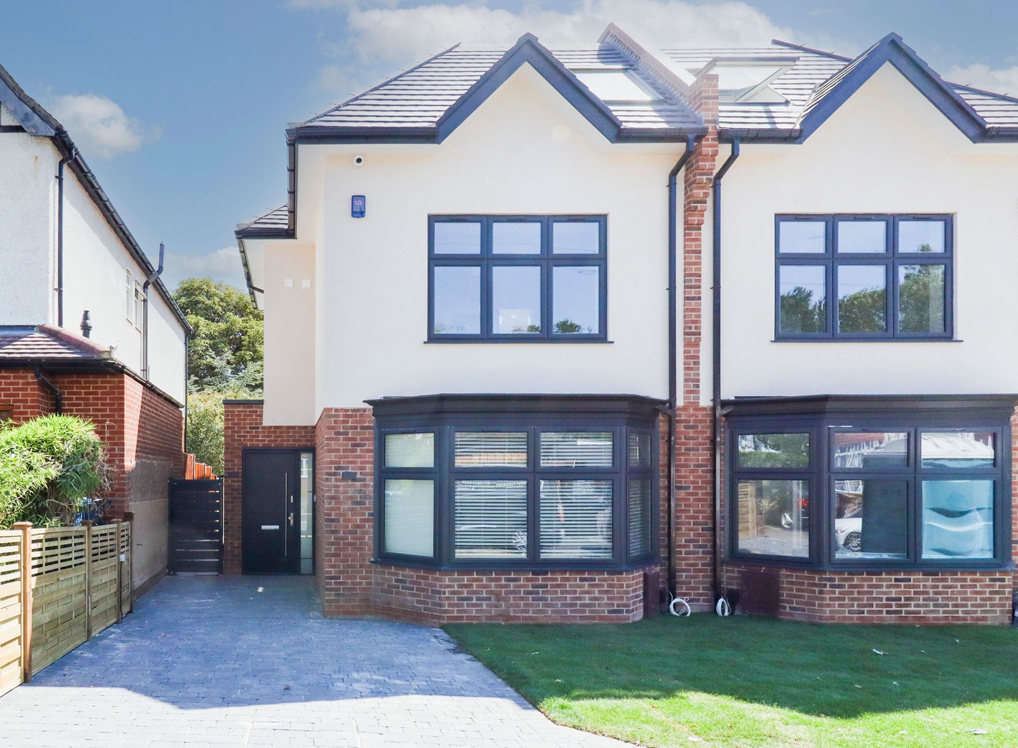 New home, 4 bed semidetached house for sale in Hillview Road, Hatch