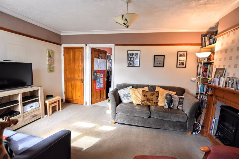 3 bed semidetached house for sale in Water Eaton Road, Bletchley