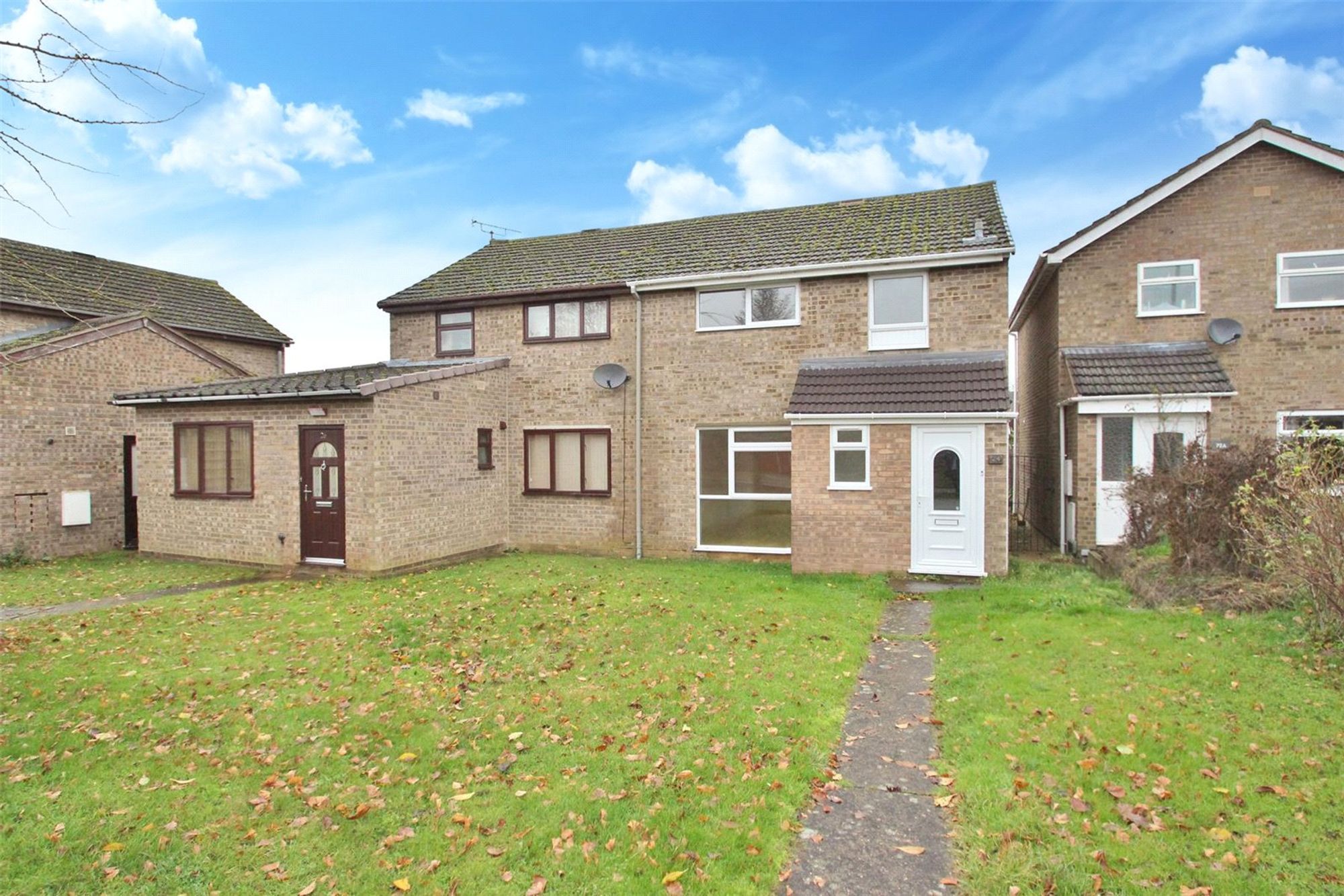 3 bed semidetached house for sale in Peachcroft Road, Abingdon OX14