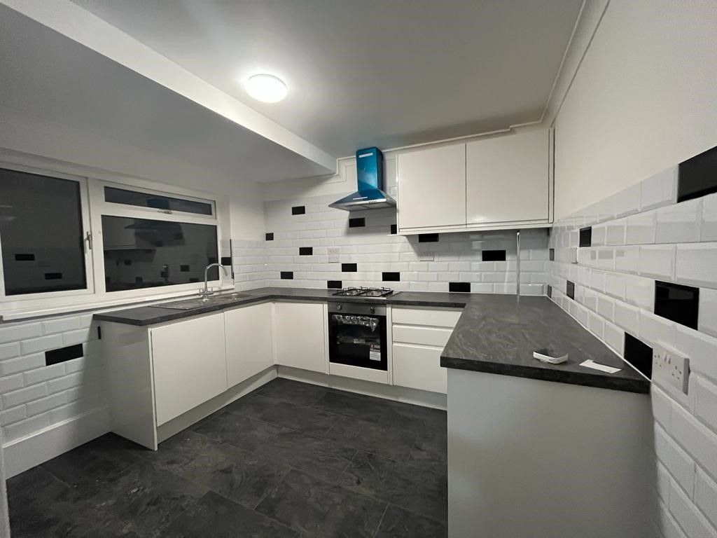 3 bed property to rent in Lon Mefus, Sketty, Swansea SA2 Zoopla