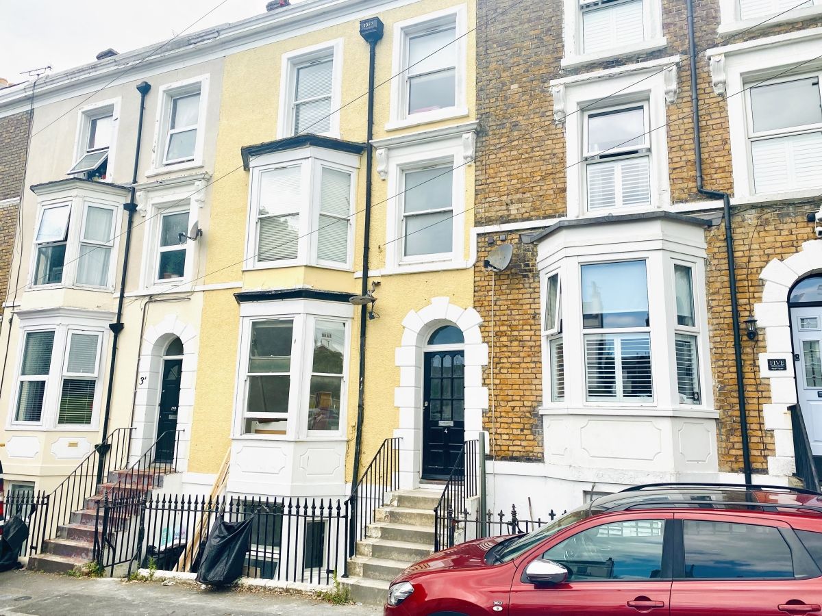 3 bed to rent in Arklow Square, Ramsgate CT11 Zoopla