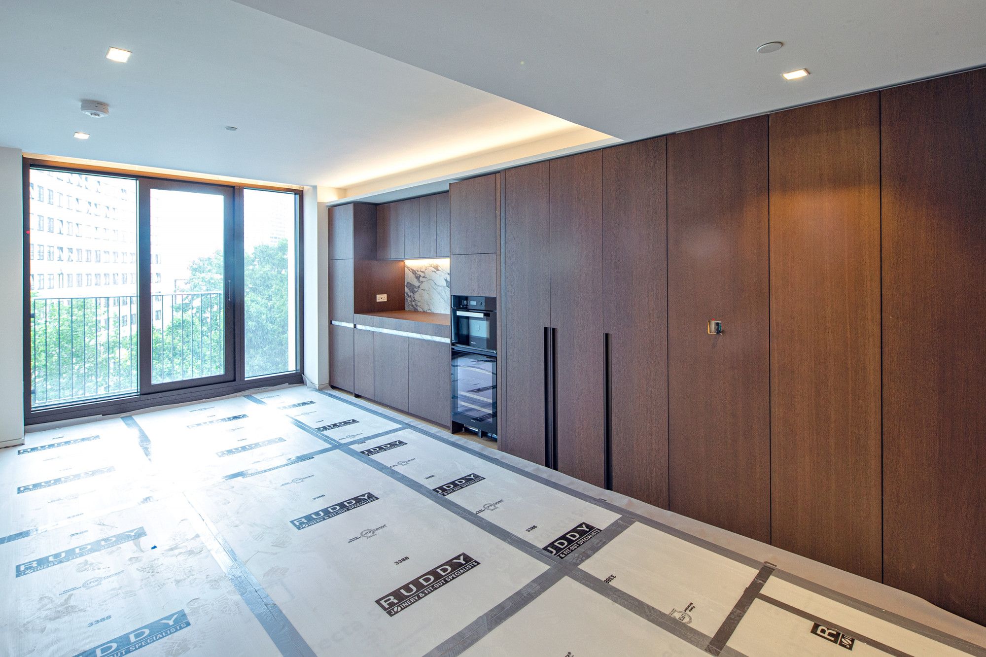 30 Casson Square, London SE1  