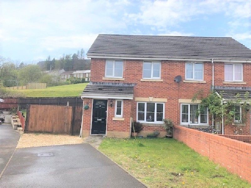 3 bed semidetached house for sale in Nant Y Derwen, Nantyffyllon
