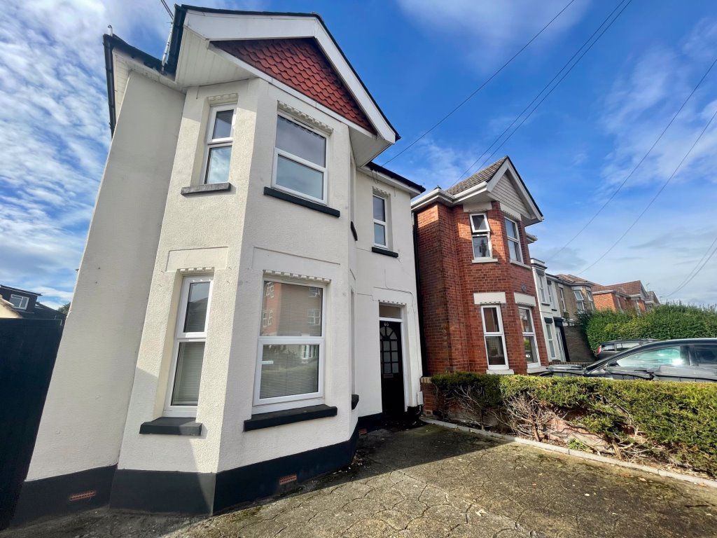 4 bed property to rent in Malmesbury Park Road, Bournemouth BH8 Zoopla