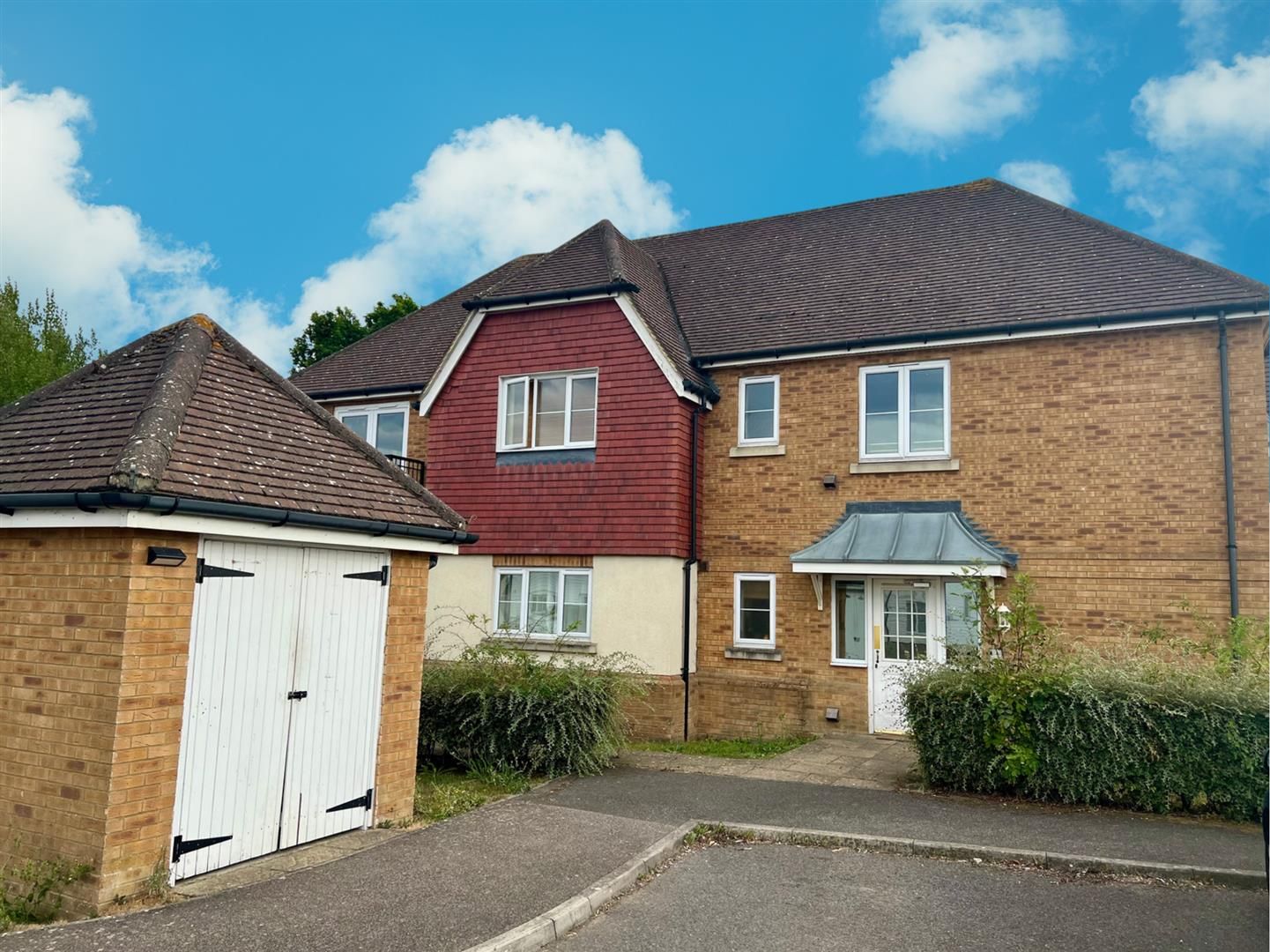 2 bed flat for sale in Brisley Close, Kingsnorth, Ashford TN23 Zoopla