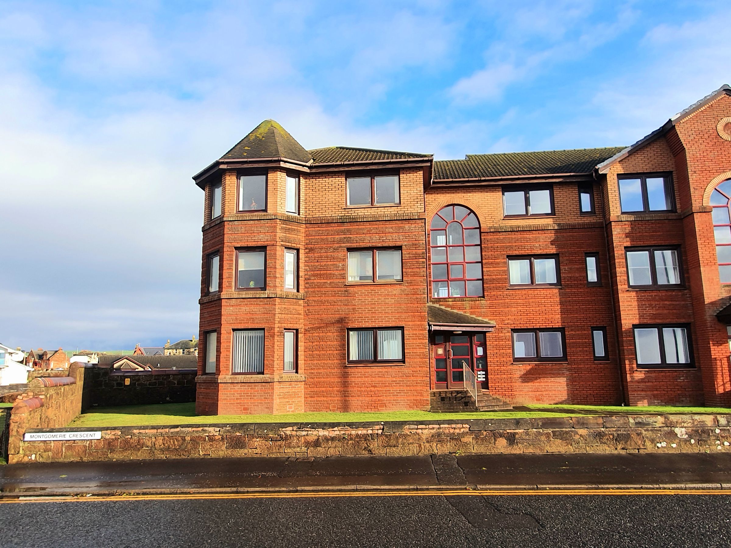 2 bed flat for sale in Montgomerie Crescent, Saltcoats KA21 Zoopla