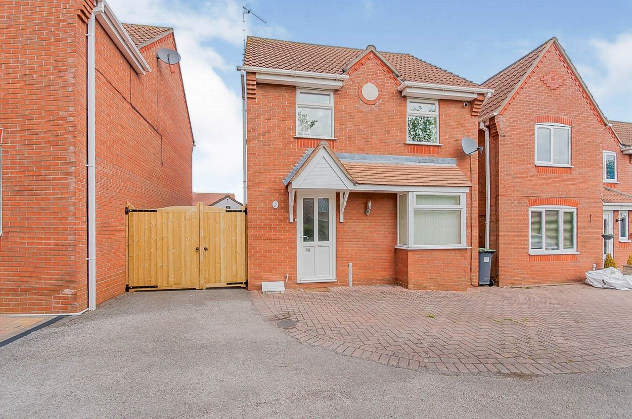 3 bed detached house for sale in Dove Close, Sleaford NG34 - Zoopla