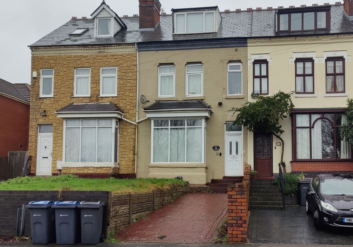 6 bed terraced house for sale in 325 Road, Erdington, Birmingham
