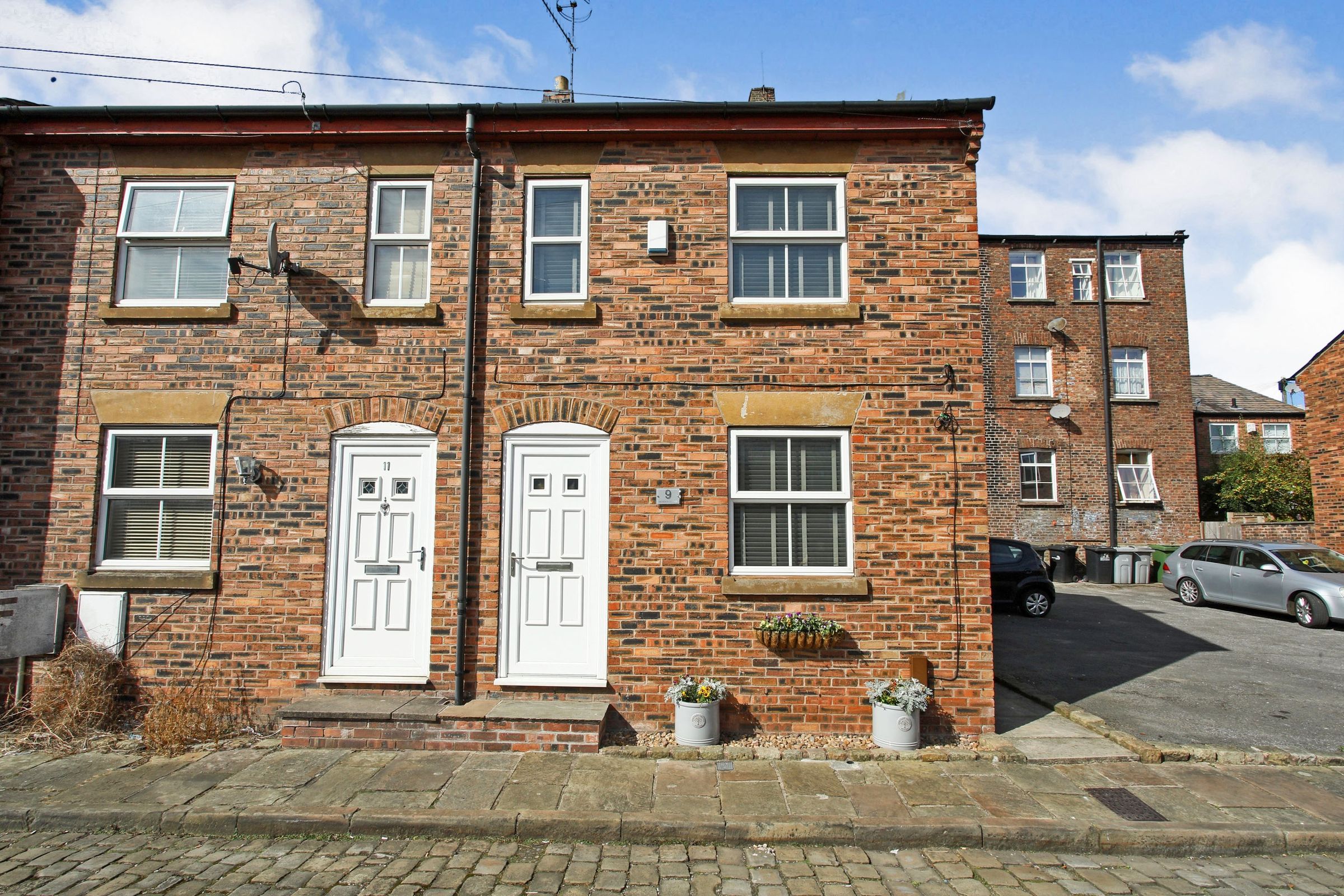 2 bed end terrace house for sale in Jackson Street, Macclesfield SK11