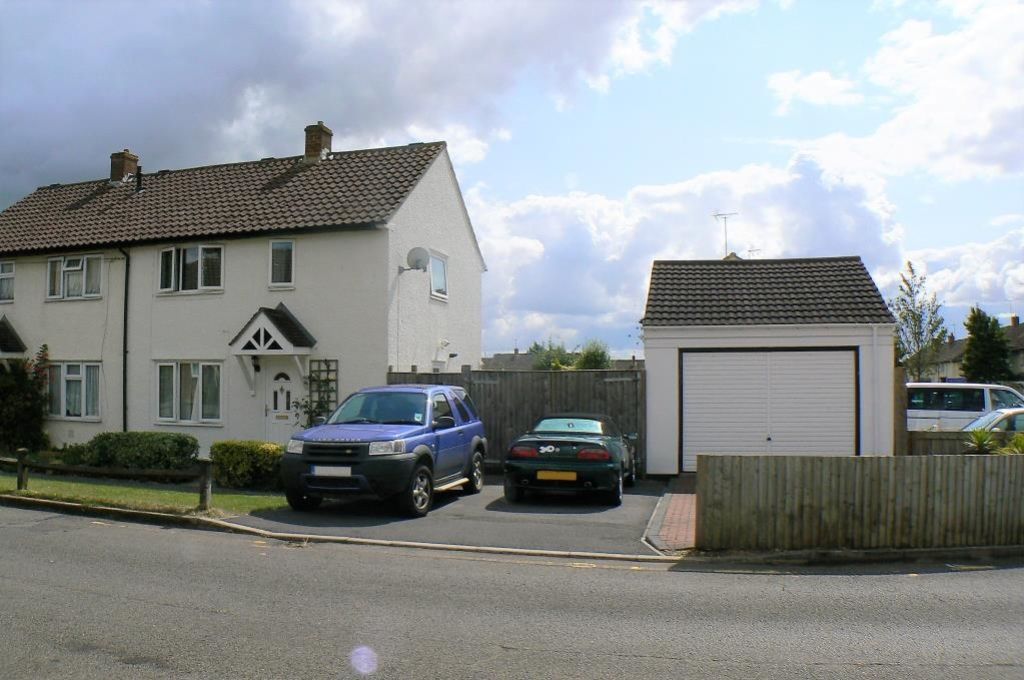 2 bed semidetached house to rent in Comet Close, Lyneham SN15 Zoopla