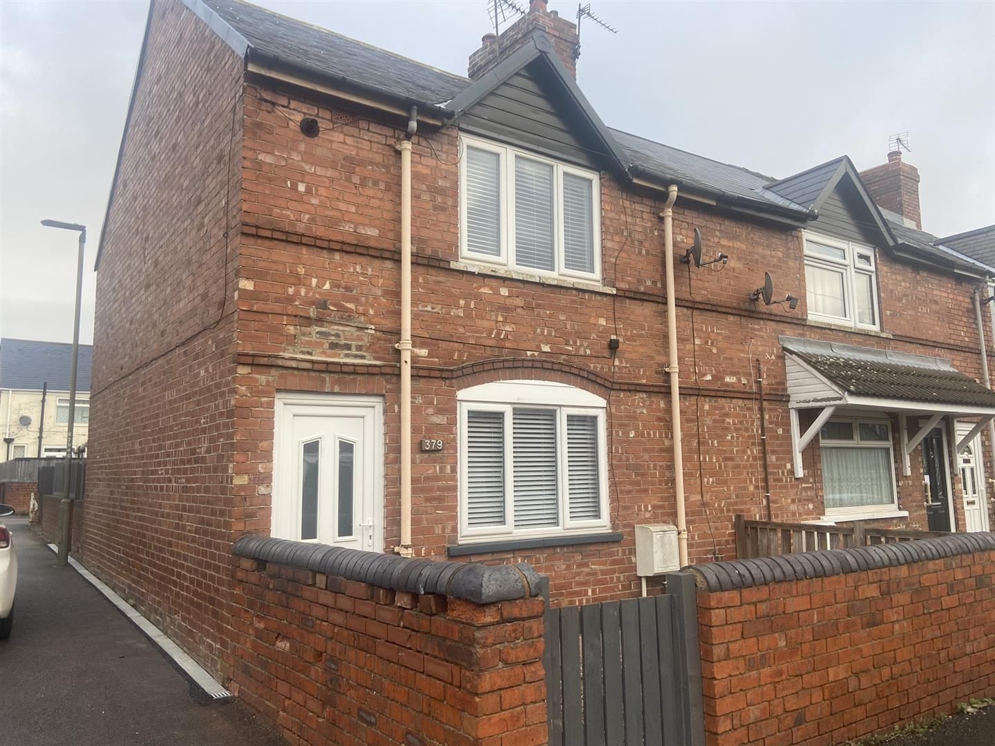 3 bed end terrace house to rent in Street, Langwith, Mansfield