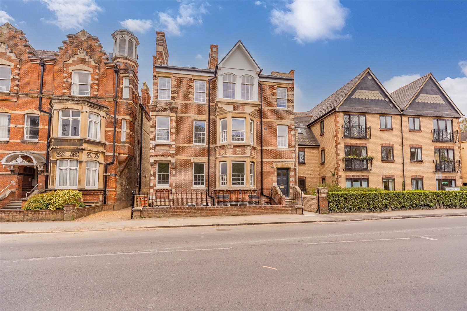 Barton Road, Newnham, Cambridge CB3  