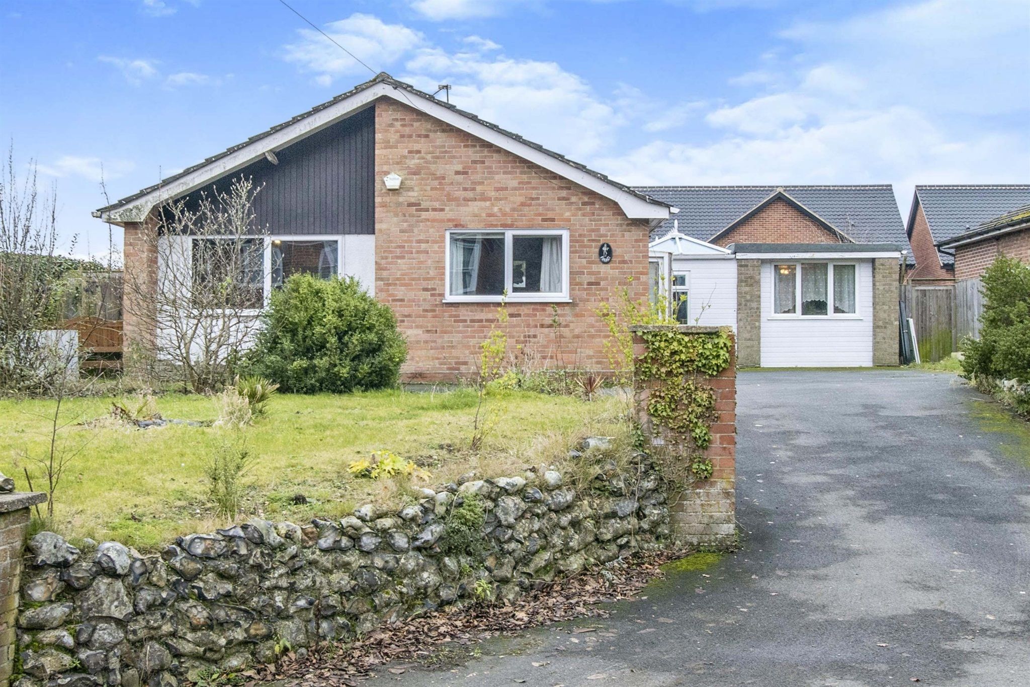 4 bed detached bungalow for sale in Dereham Road, Reepham, Norwich NR10