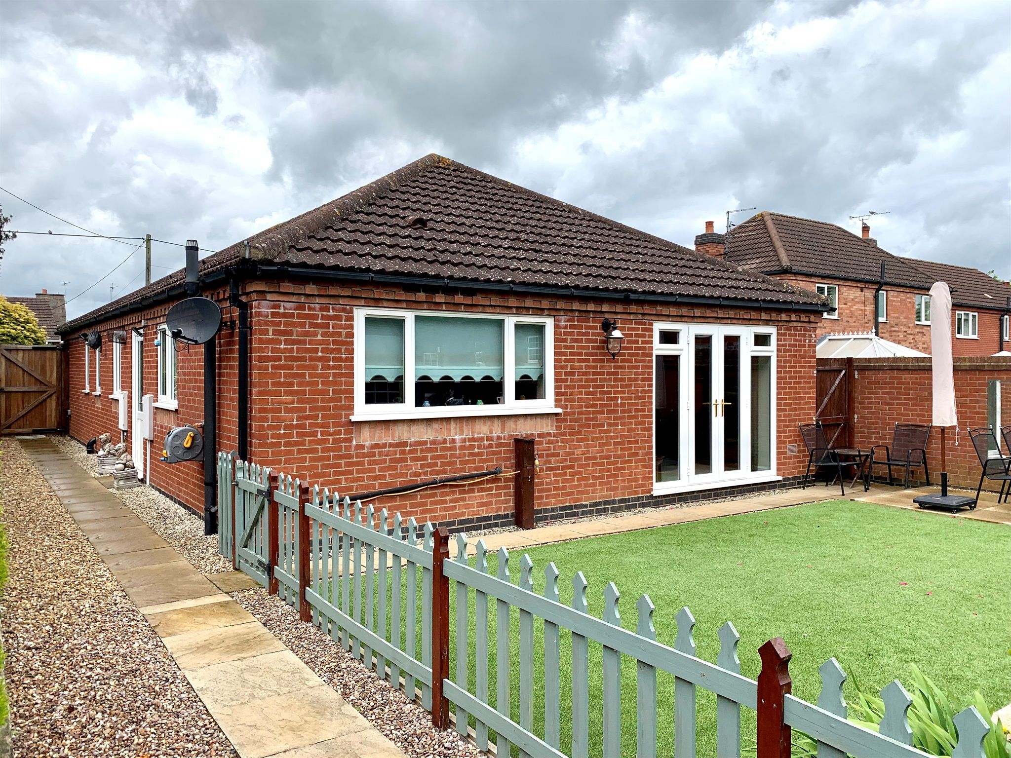 3 bed detached bungalow for sale in sters Close, Shepshed