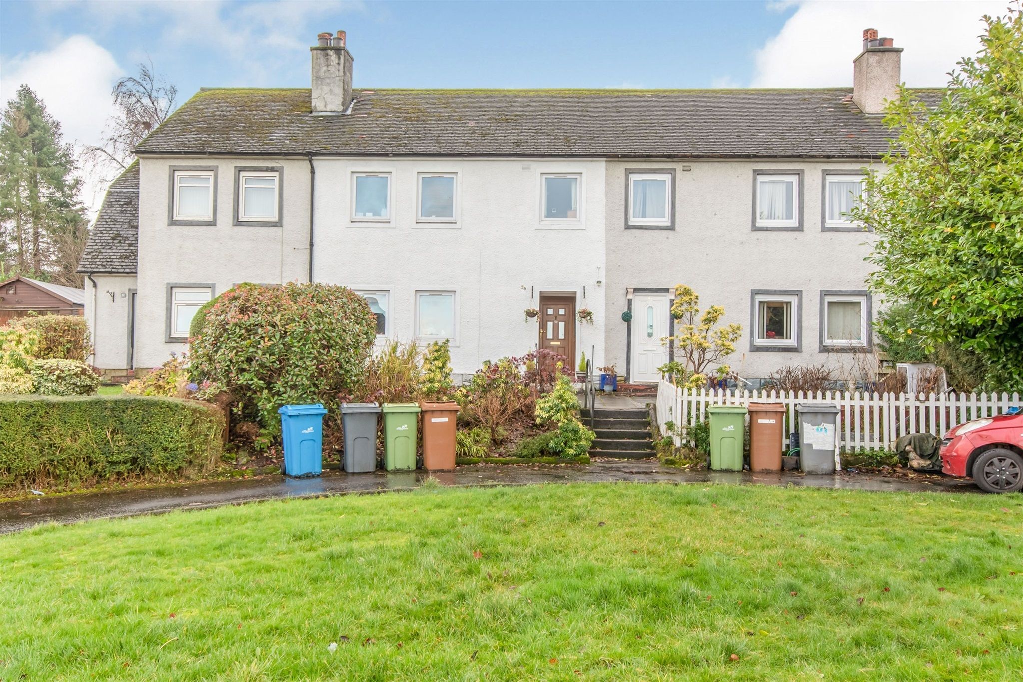 3 bed terraced house for sale in Netherplace Road, Newton Mearns