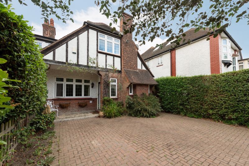 3 bed semidetached house for sale in The Ridgeway, London N14 Zoopla