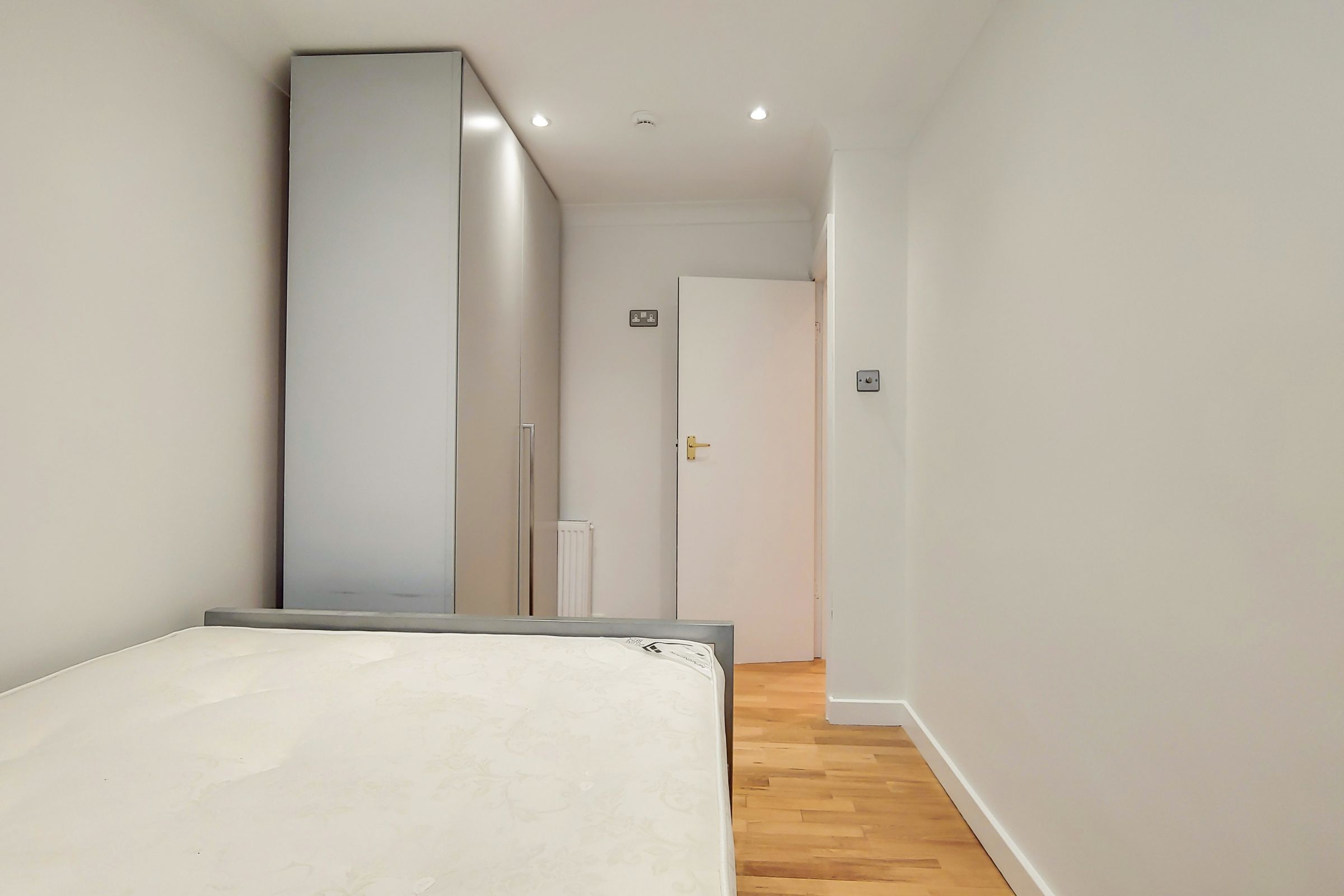 62 Argyle Street, London WC1H  